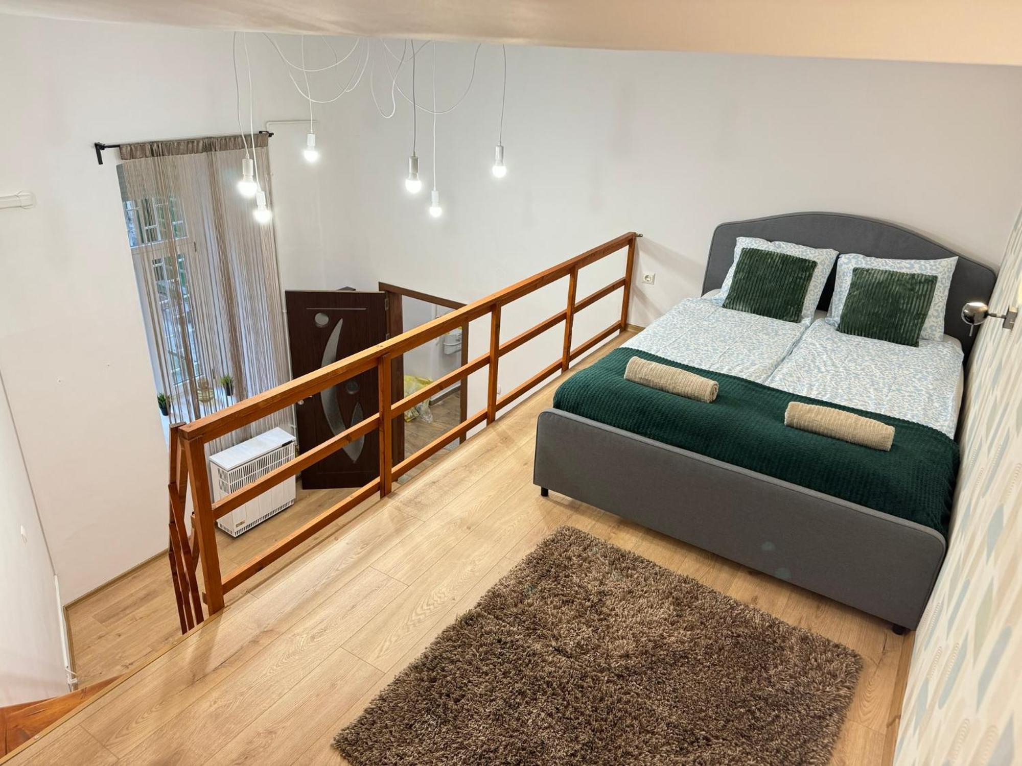 Nepszinhaz With Ac Apartment *